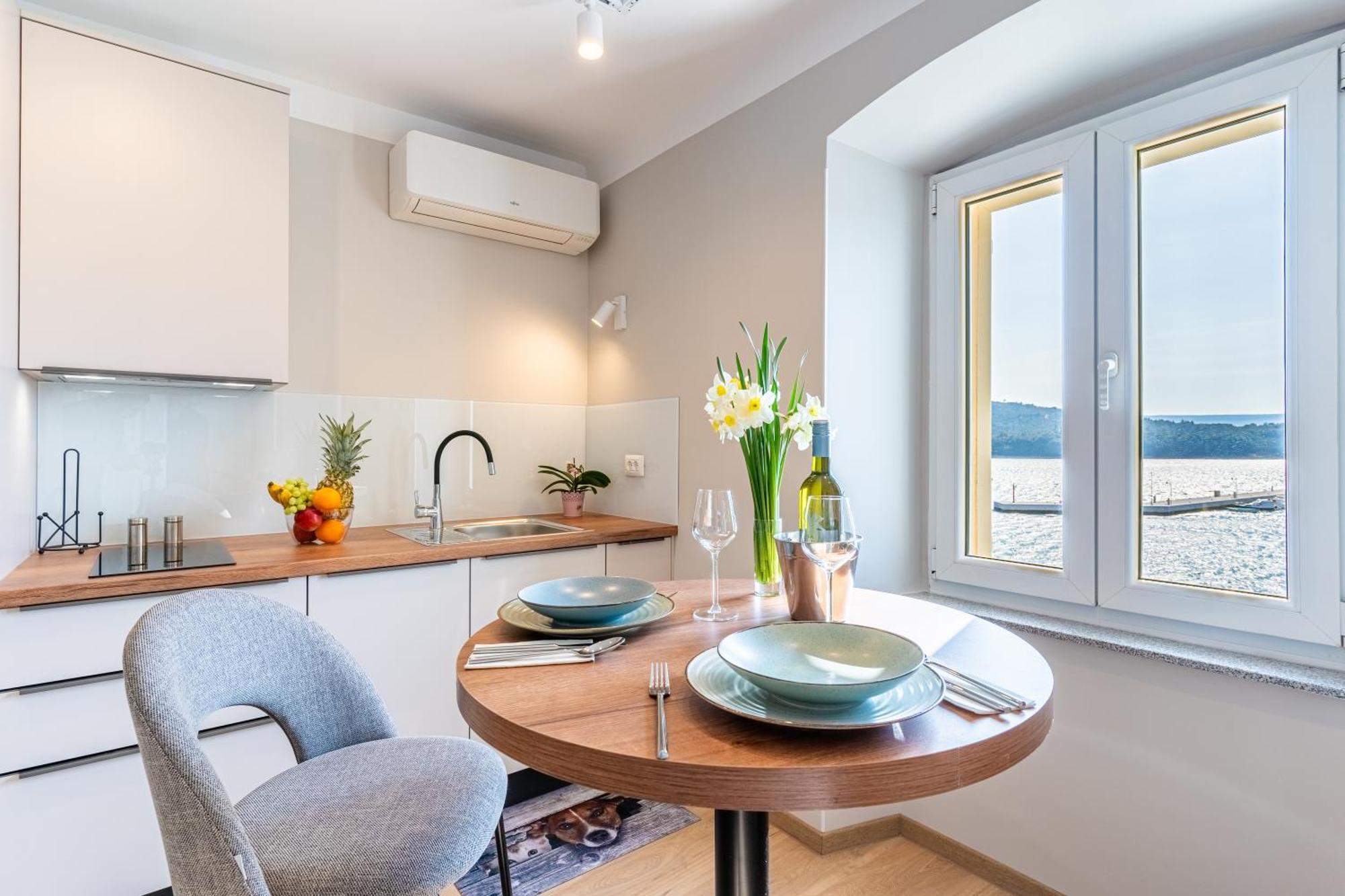 Bella Vista Apartment Cres Bagian luar foto